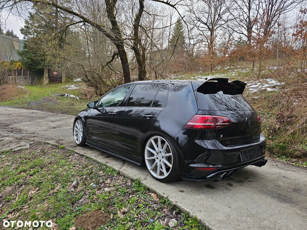 Volkswagen Golf - 18