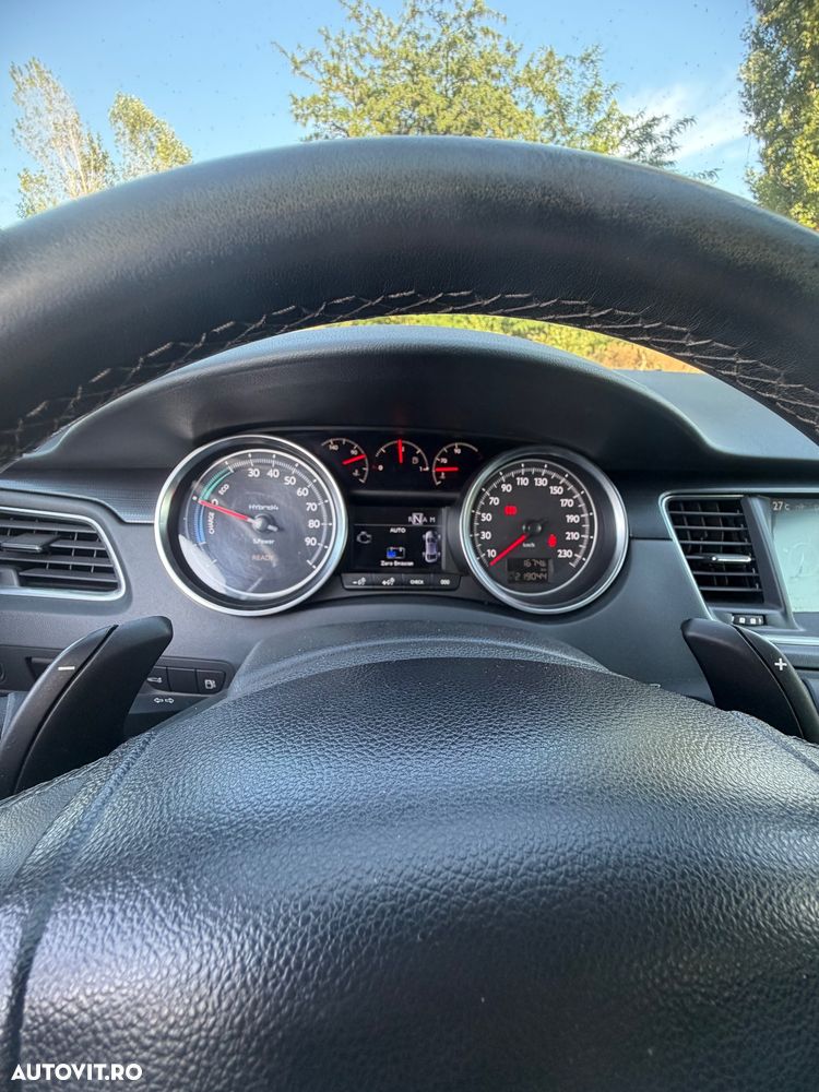 Peugeot 508 Hybrid4 - 10