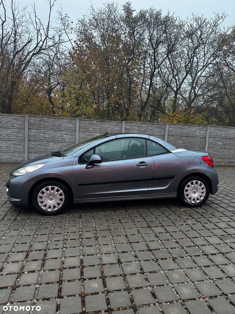Peugeot 207 CC - 1