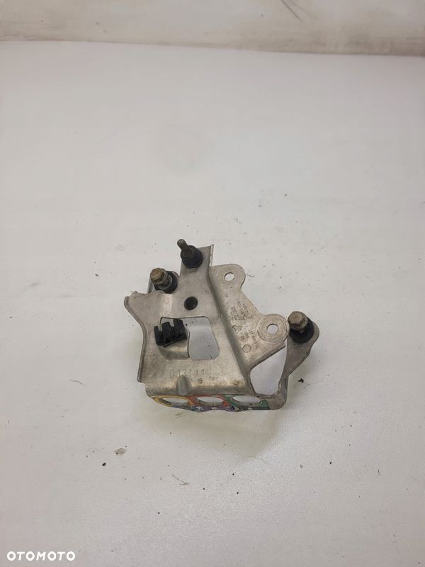 UCHWYT MOCOWANIE ROZDZIELACZA AUDI A6 Q7 7L0616251 - 3