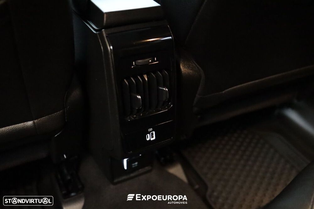 Jeep Compass - 28