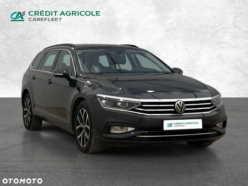 Volkswagen Passat - 4