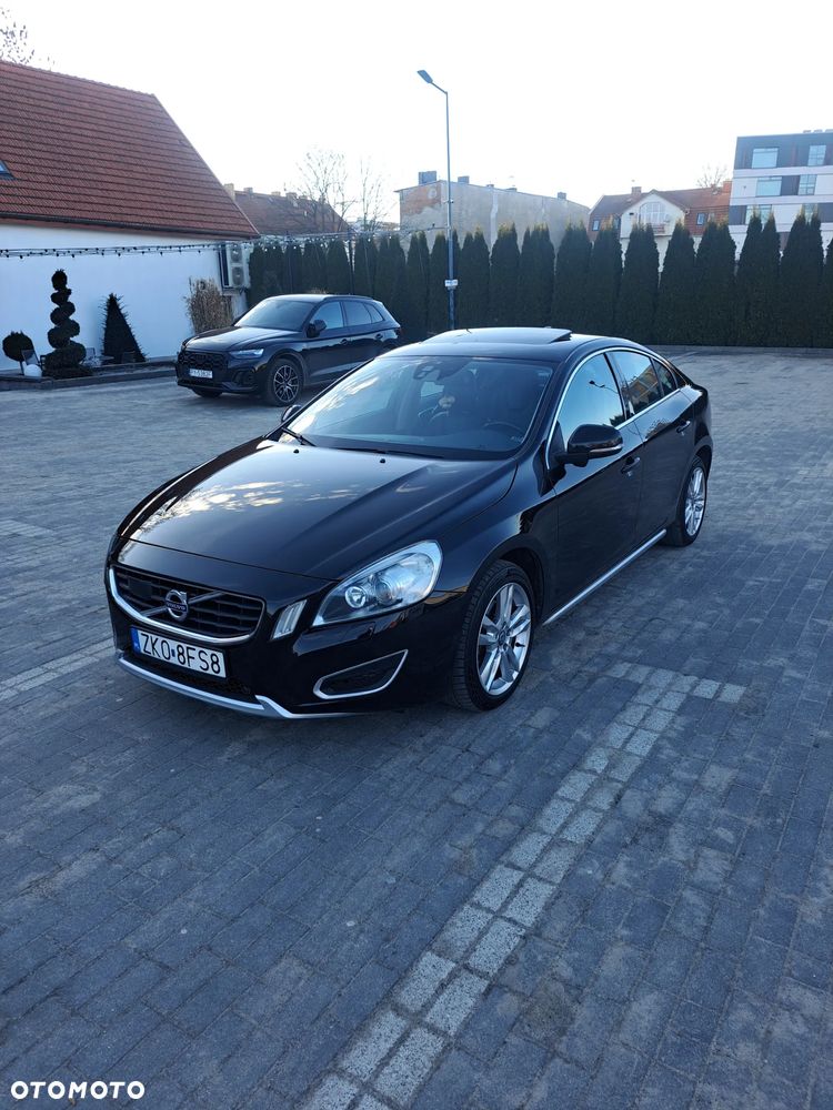 Volvo S60 D3 Geartronic Summum - 1