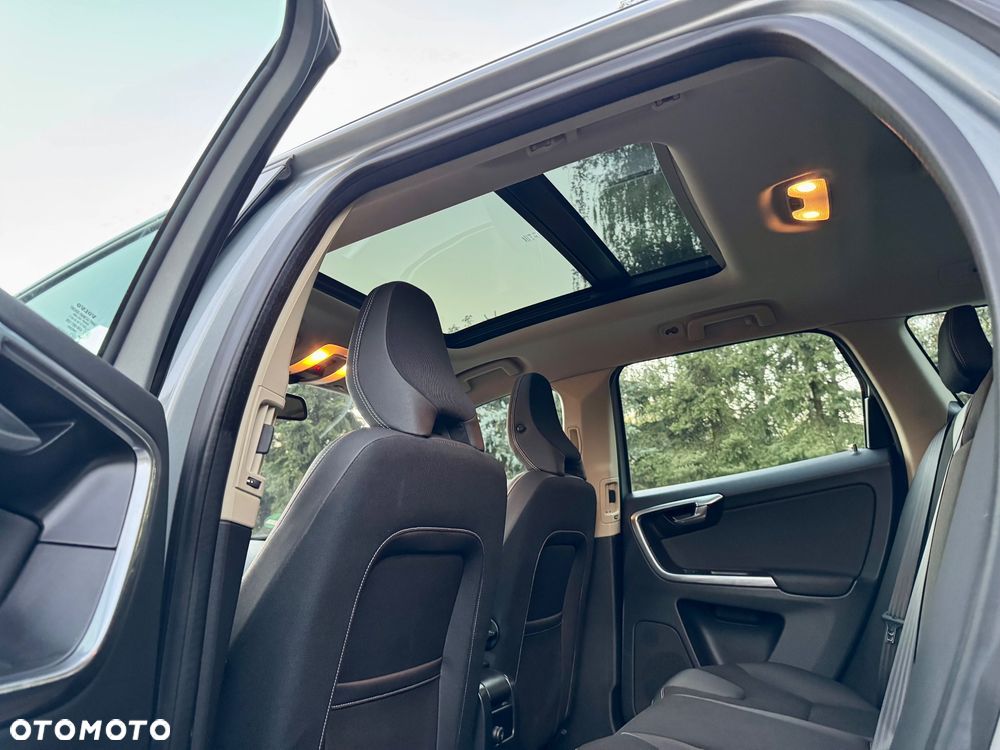 Volvo XC 60 D4 Geartronic Momentum - 30