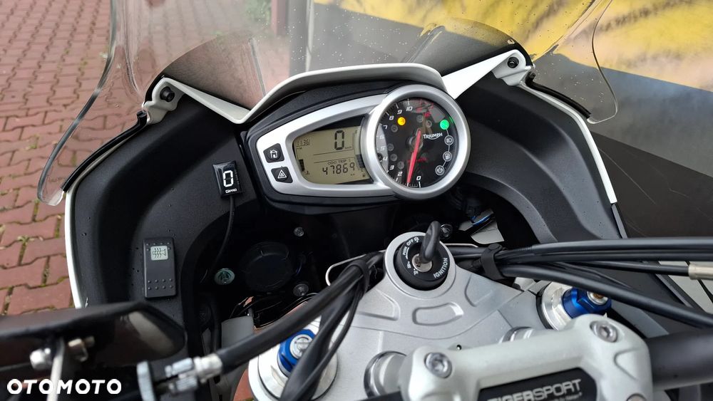 Triumph Tiger - 23