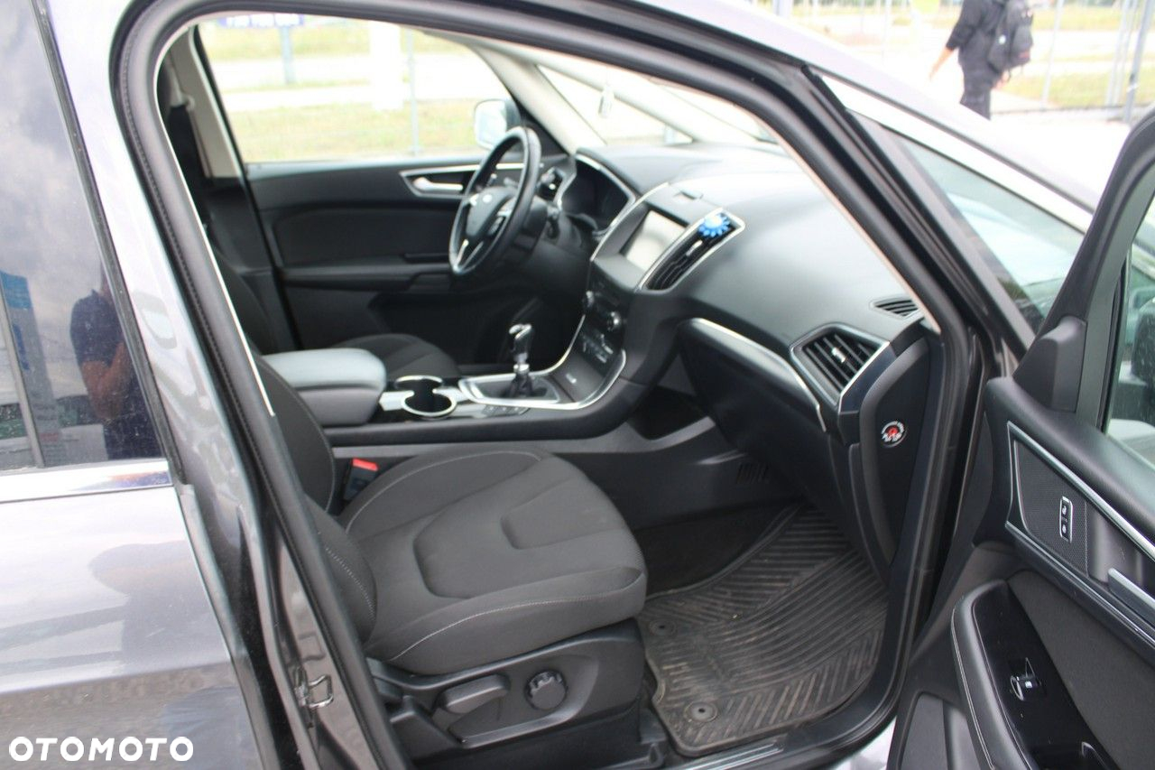 Ford S-Max - 27