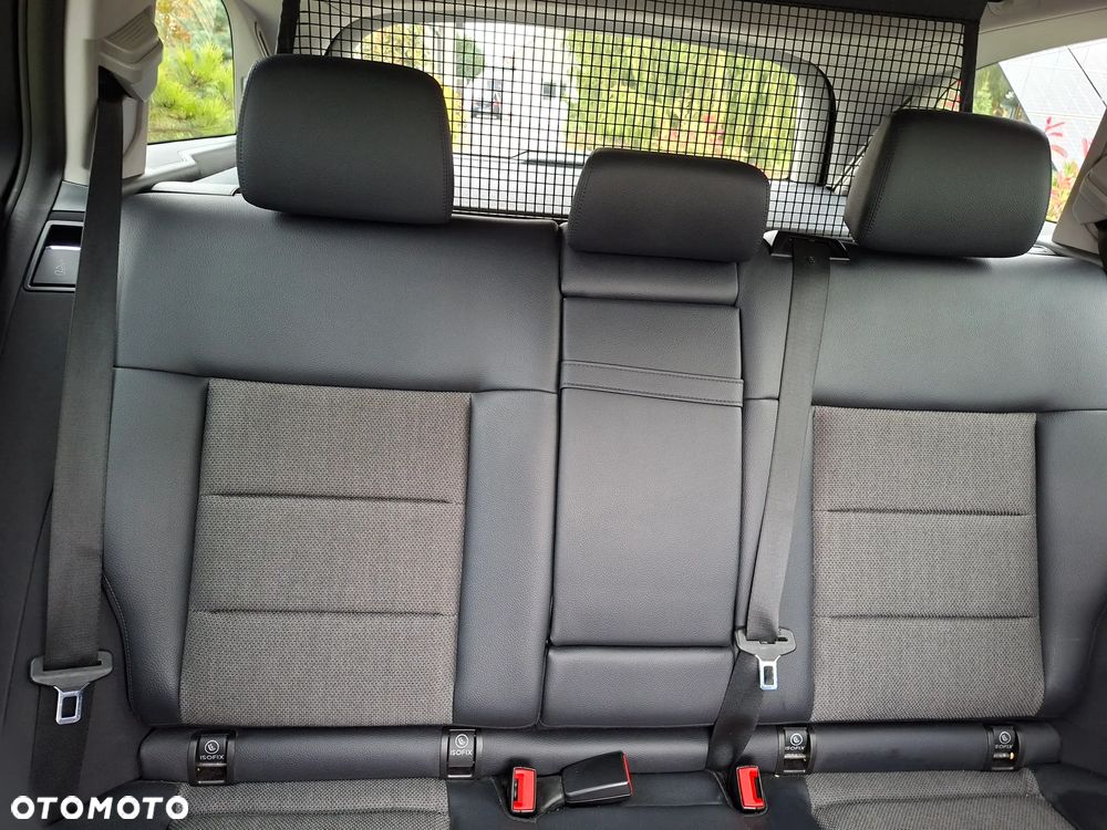 Mercedes-Benz Klasa E 250 T CDI DPF BlueEFFICIENCY Automatik Avantgarde - 18