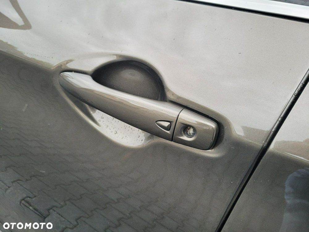 Nissan Qashqai - 9