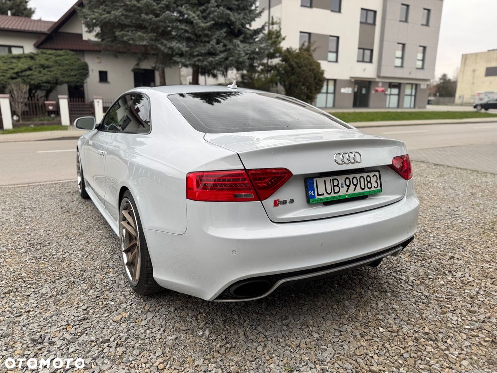 Audi RS5 Coupé Standard - 13