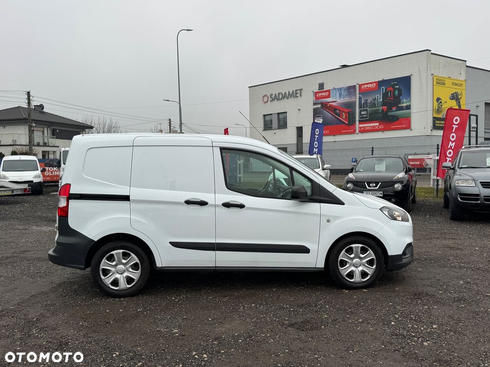 Ford Transit Courier Trend - 16