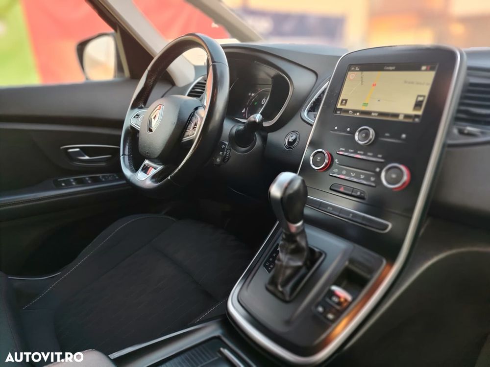 Renault Scenic BLUE dCi 120 EDC LIMITED - 12