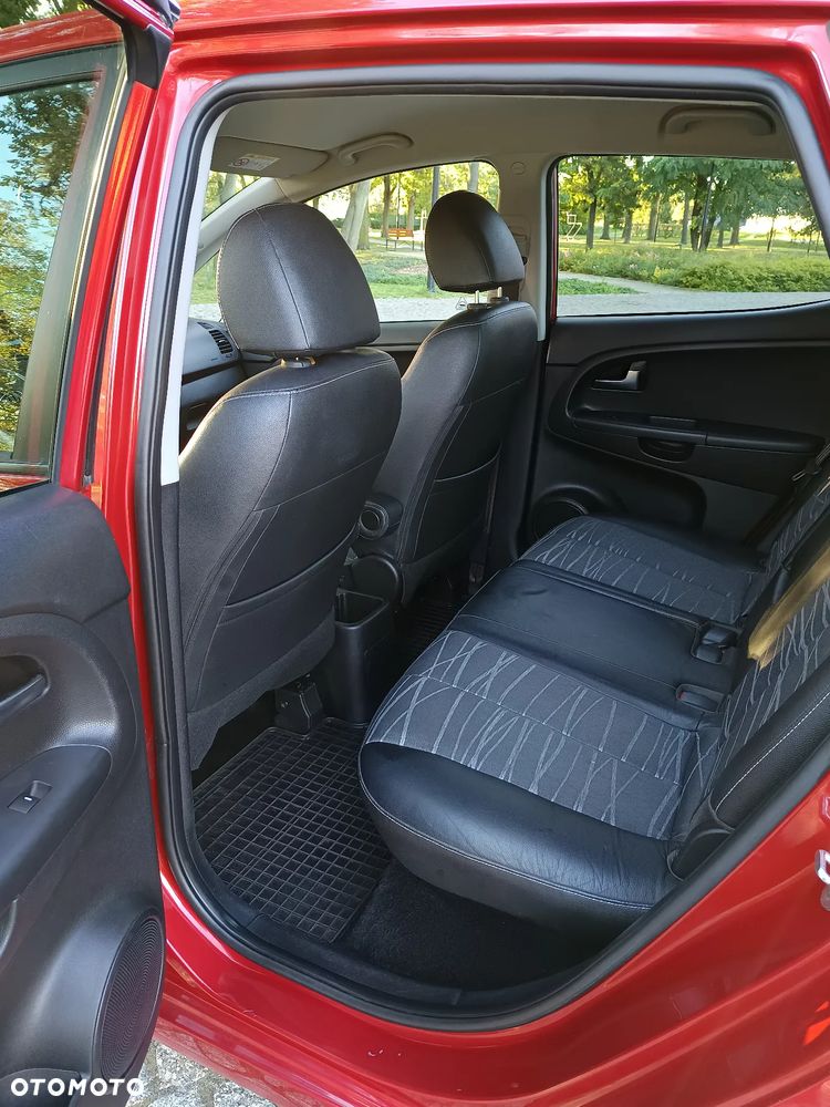 Kia Venga 1.4 Business Line - 18