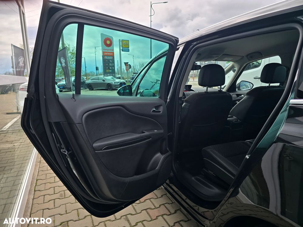 Opel Zafira - 13