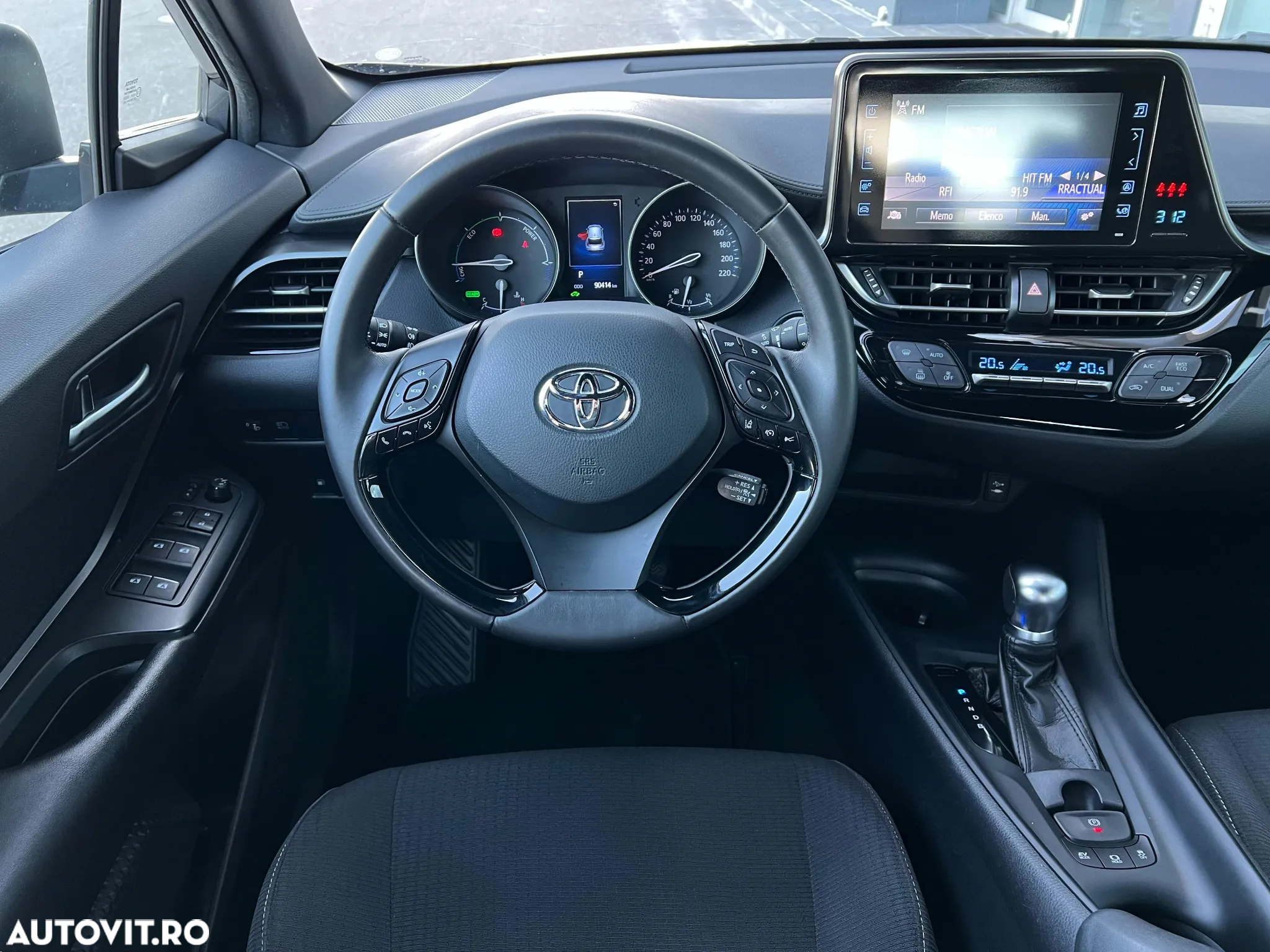Toyota C-HR 1.8 HSD 122 CP 4x2 CVT Cult - 18