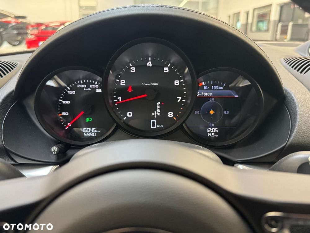 Porsche 718 Cayman - 20