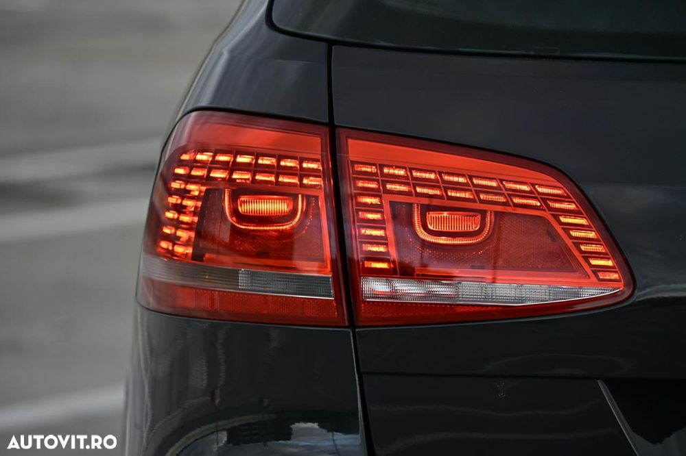 Volkswagen Passat Variant 2.0 TDI DSG BlueMotion Technology Comfortline - 26