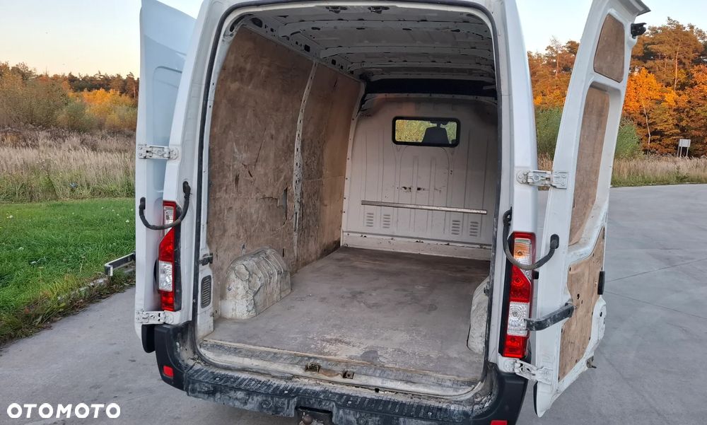 Nissan NV400 - 16