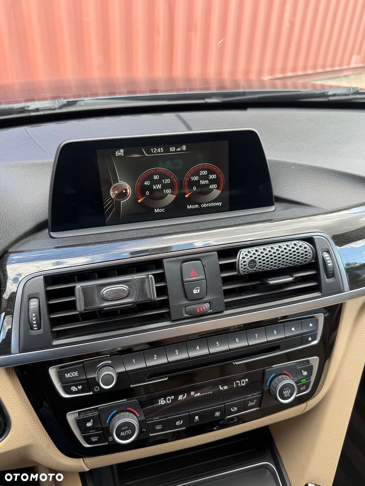 BMW Seria 3 318d Luxury Line - 16