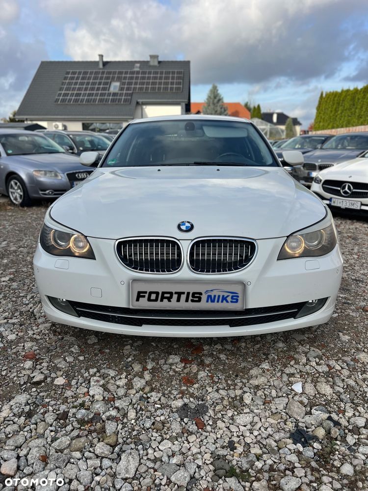 BMW Seria 5 525d - 4