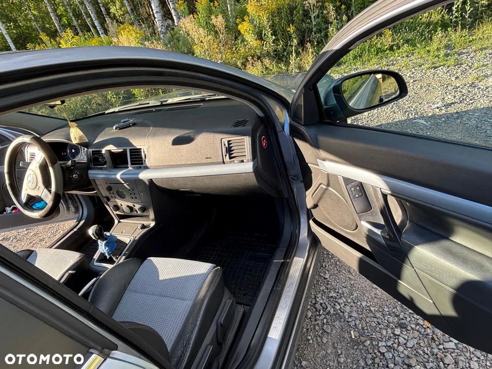 Opel Vectra 3.2 - 9
