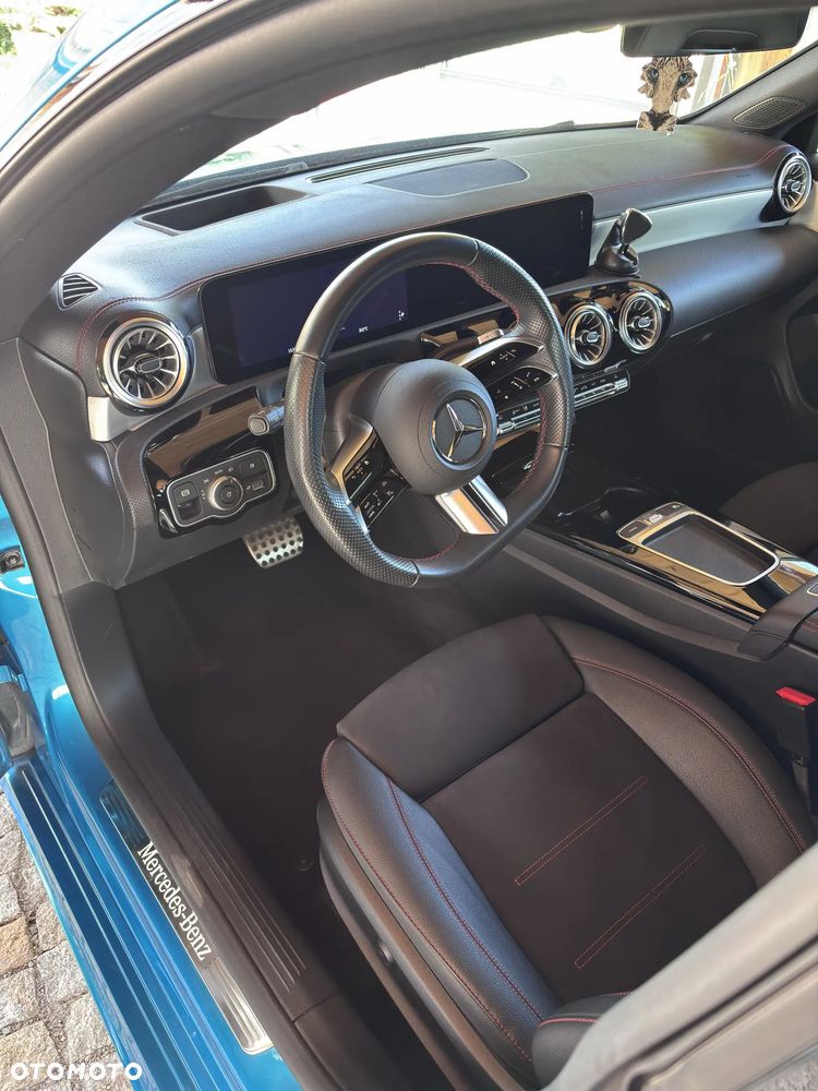 Mercedes-Benz CLA 220 mHEV 4-Matic AMG Line 8G-DCT - 8
