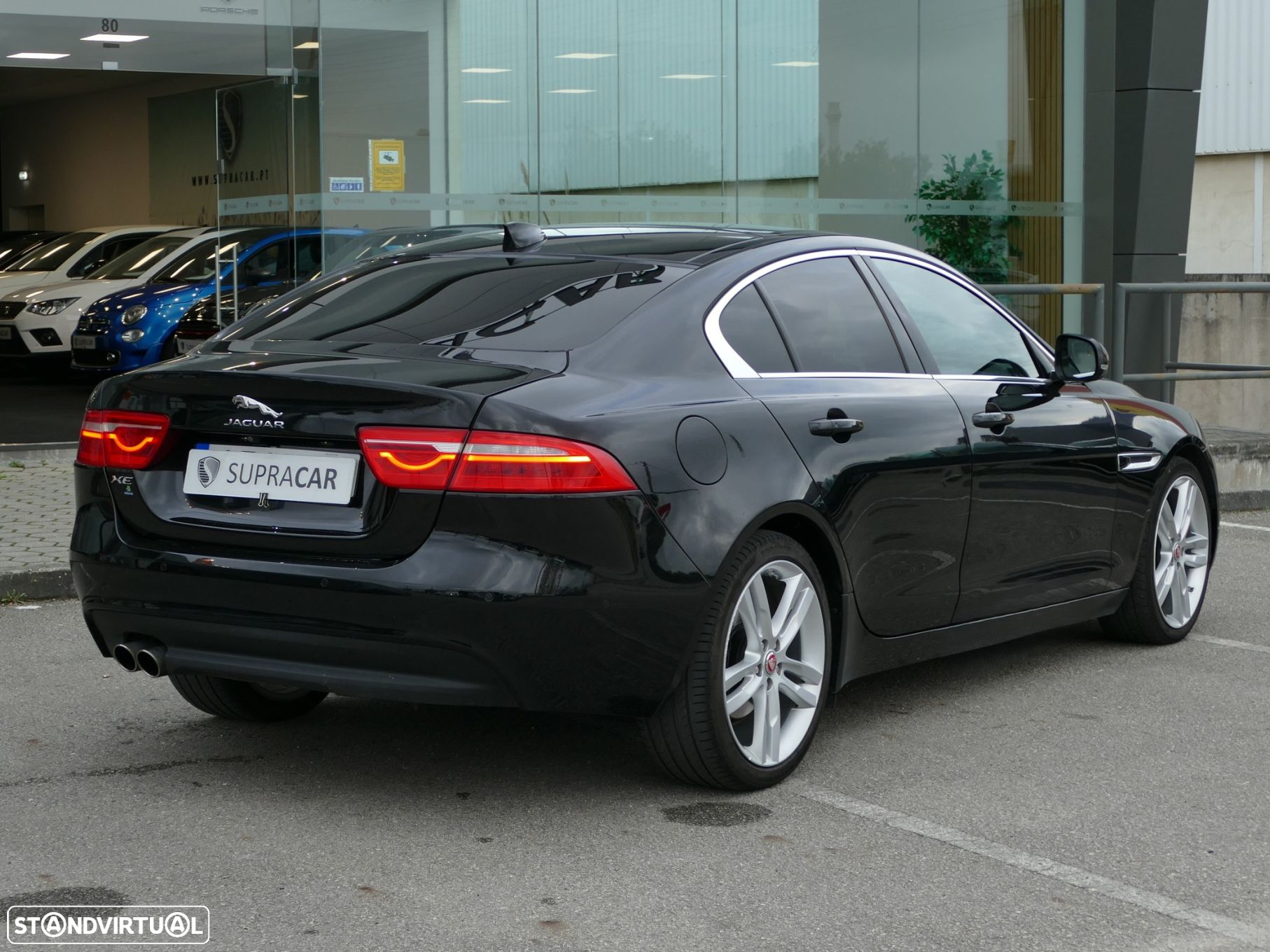 Jaguar XE 2.0 D R-Sport Aut. - 3