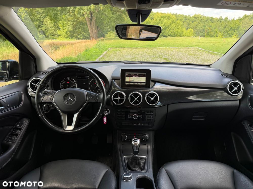 Mercedes-Benz Klasa B 180 d Peak Edition - 7