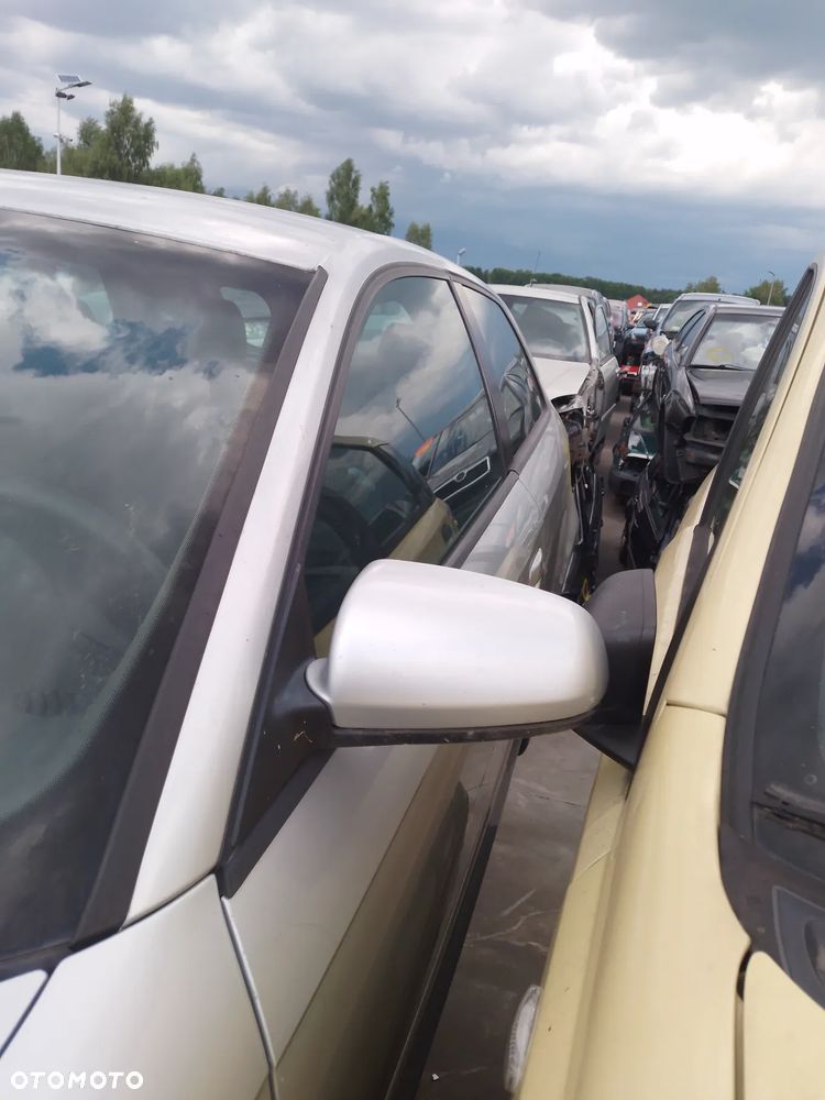 AUDI A3 8P 03-08 2.0 TDI LY7W   LAMPA  TYŁ PRAWA LEWA - 10