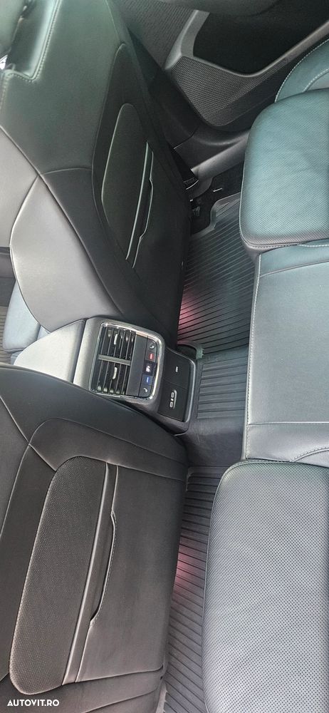 Skoda Octavia 2.0 TDI STYLE DSG - 12