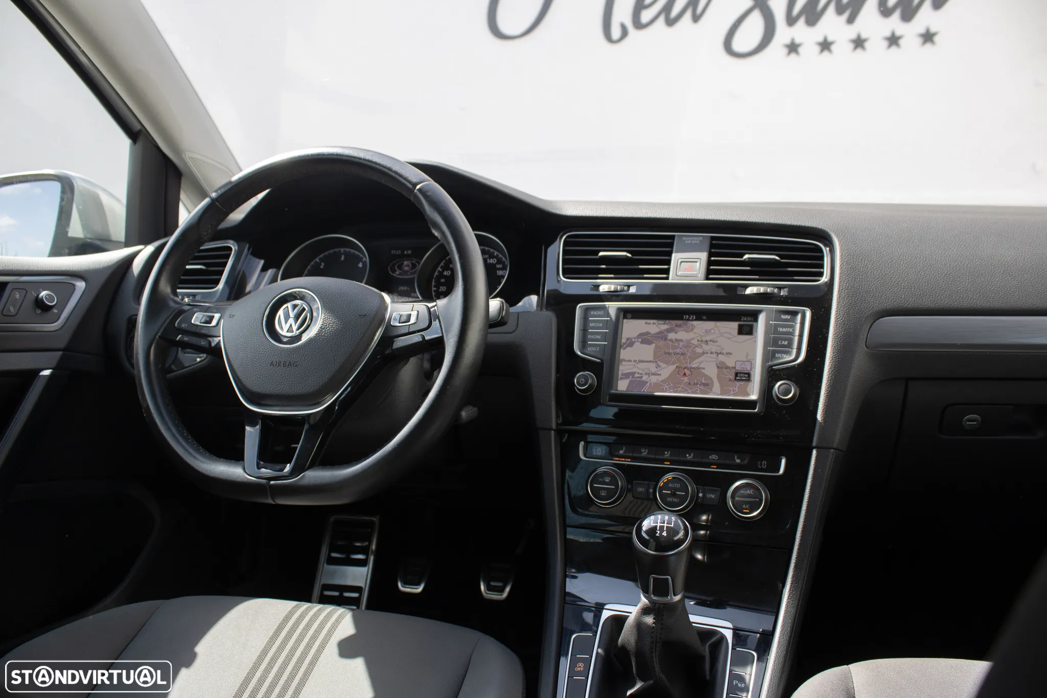 VW Golf Variant 1.6 TDi BlueMotion Allstar - 42