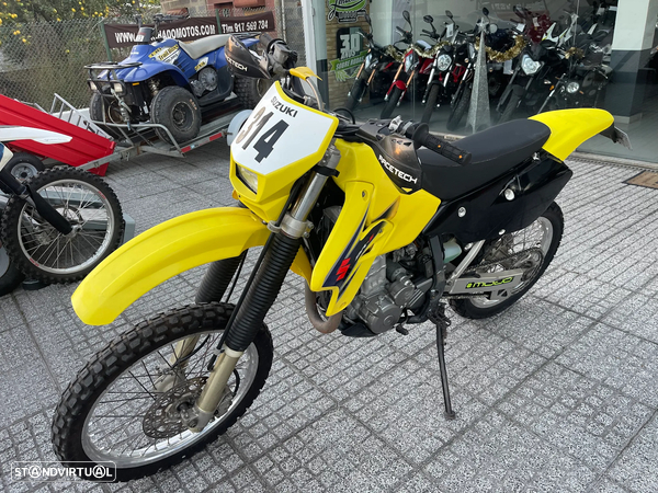 Suzuki DR 