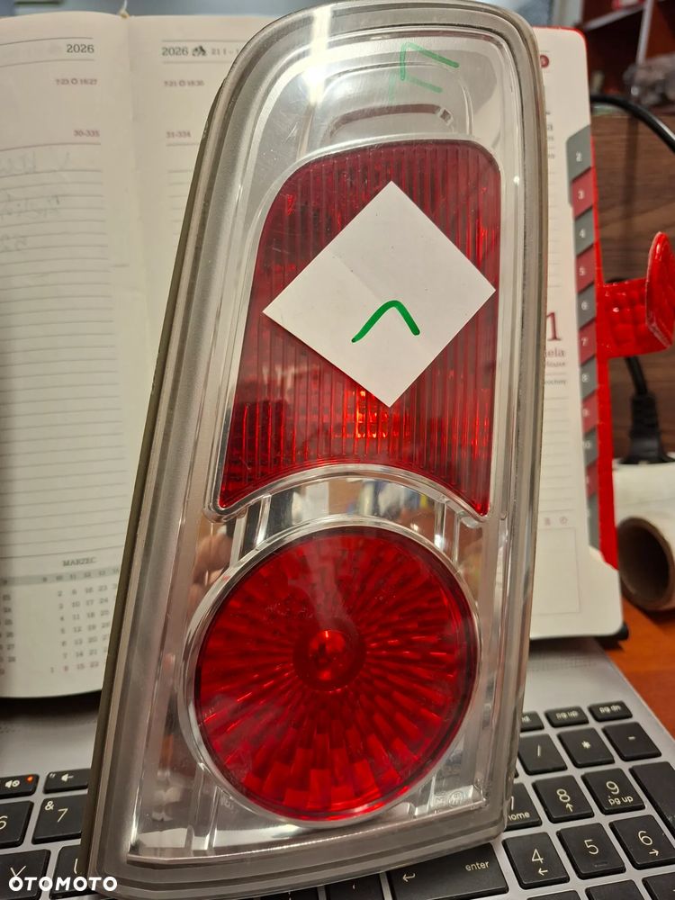 Lampa tylna Mazda 2 DY 2003-2007 - 12