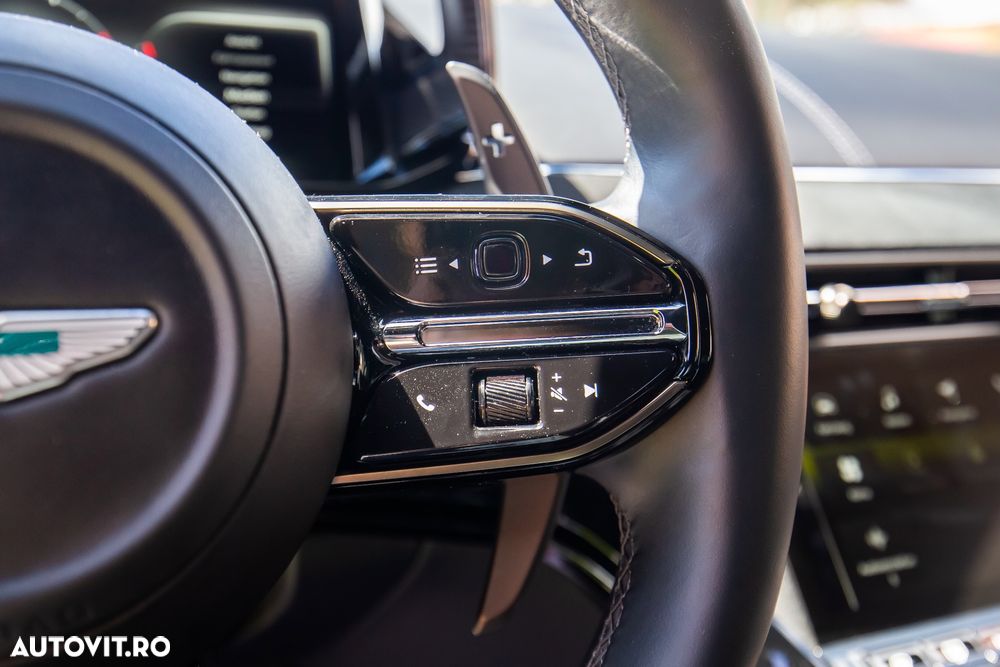 Aston Martin V8 Vantage Standard - 20