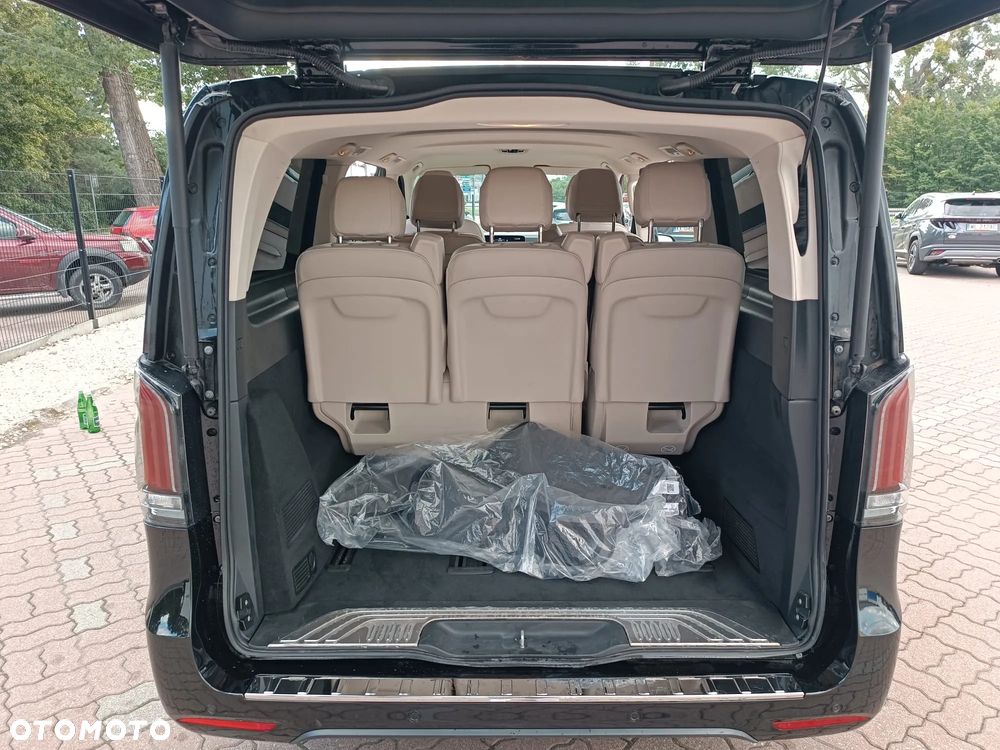 Mercedes-Benz Klasa V 2025