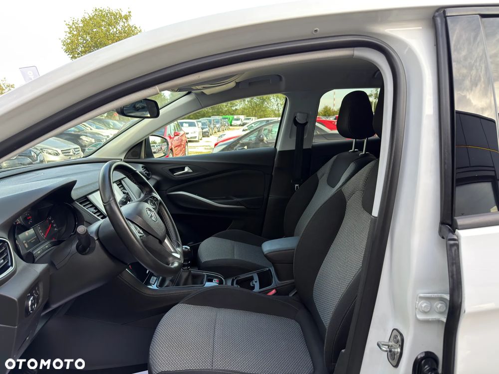 Opel Grandland X 1.2 T Innovation S&S - 20