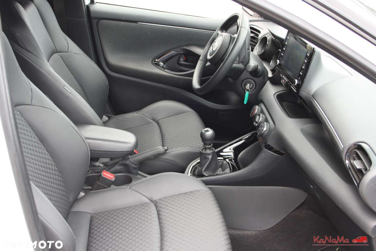 Toyota Yaris - 20