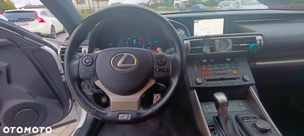 Lexus IS 200t F Sport - 20