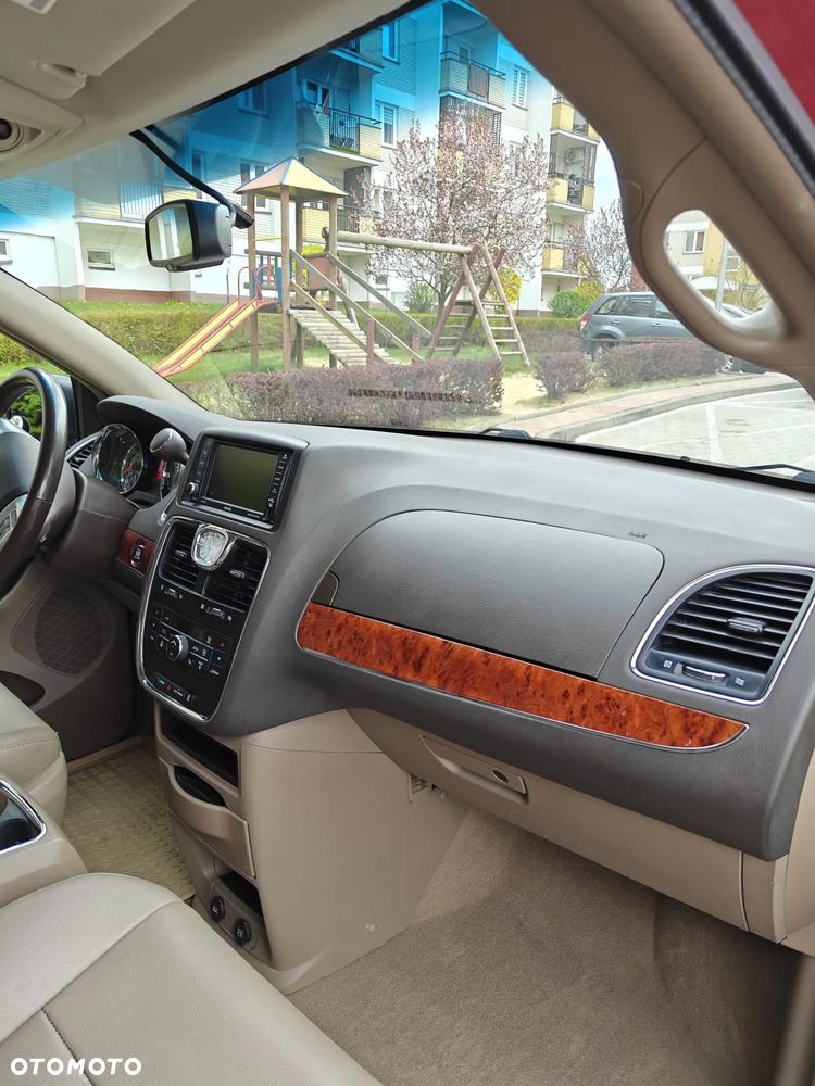 Chrysler Town & Country 3.6 Touring - 15