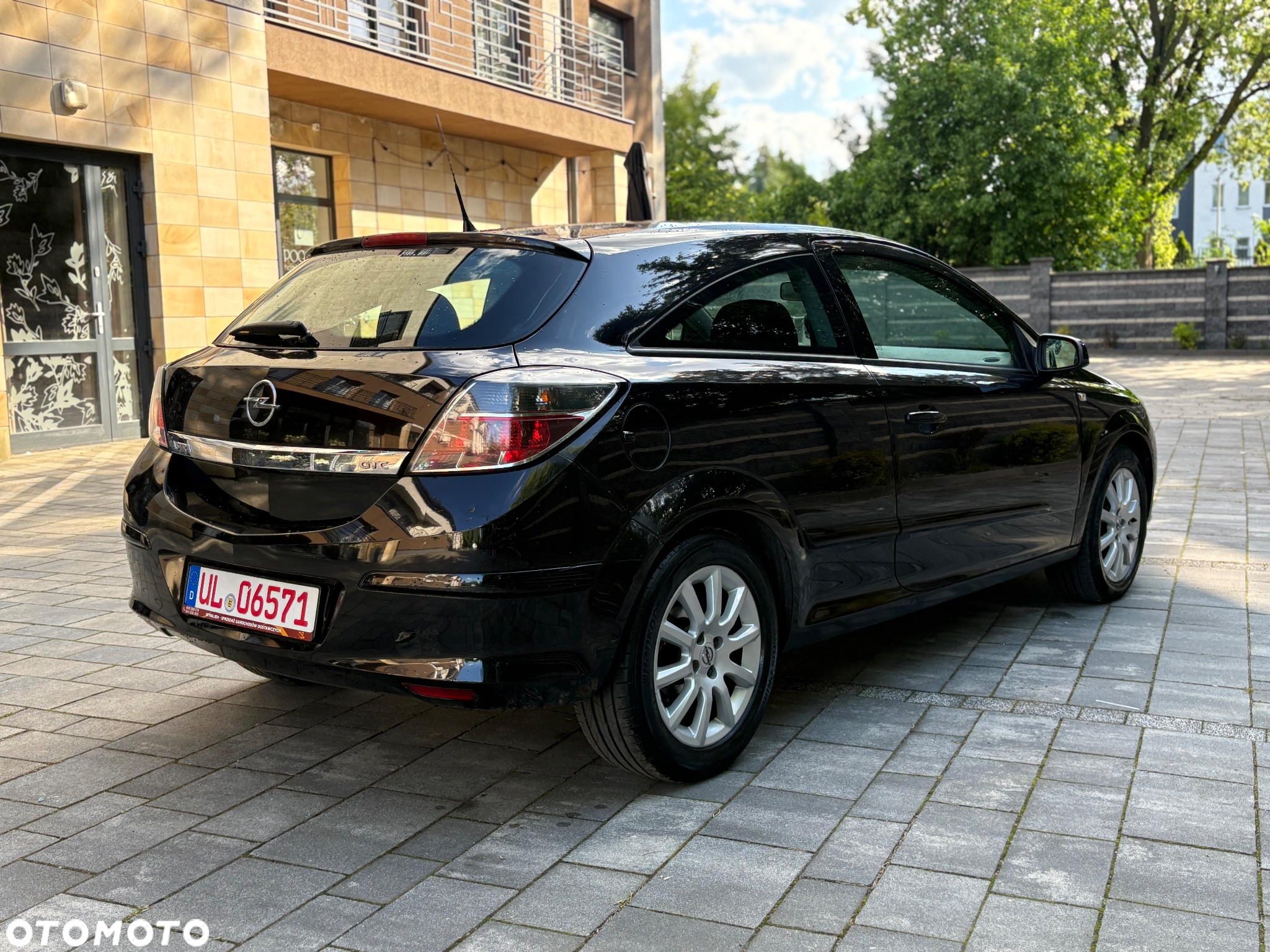 Opel Astra GTC 1.6 - 3