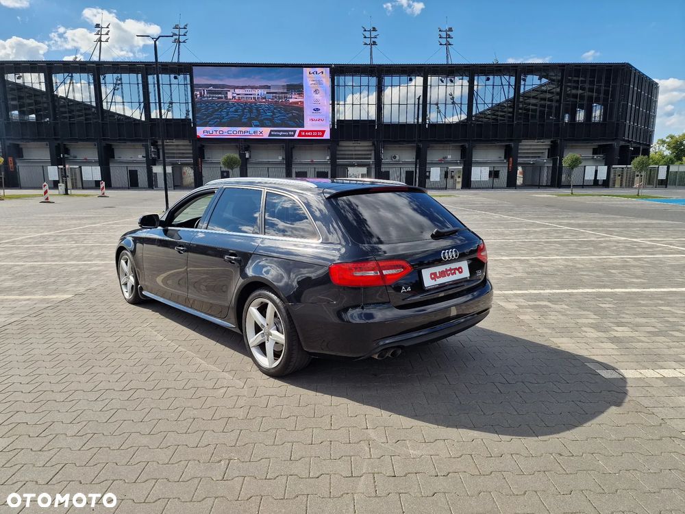 Audi A4 Avant - 11