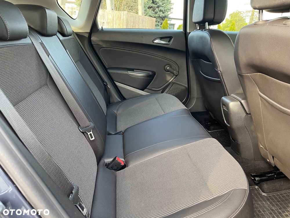 Opel Astra 1.4 Turbo Sport - 26