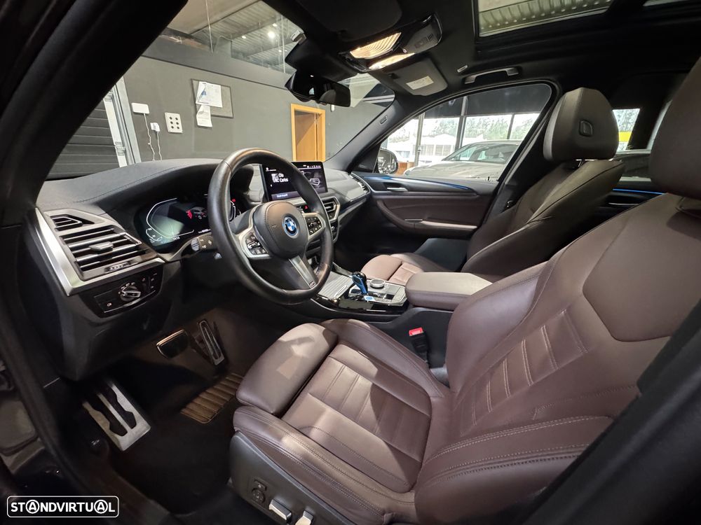 BMW iX3 M Sport Impressive - 28