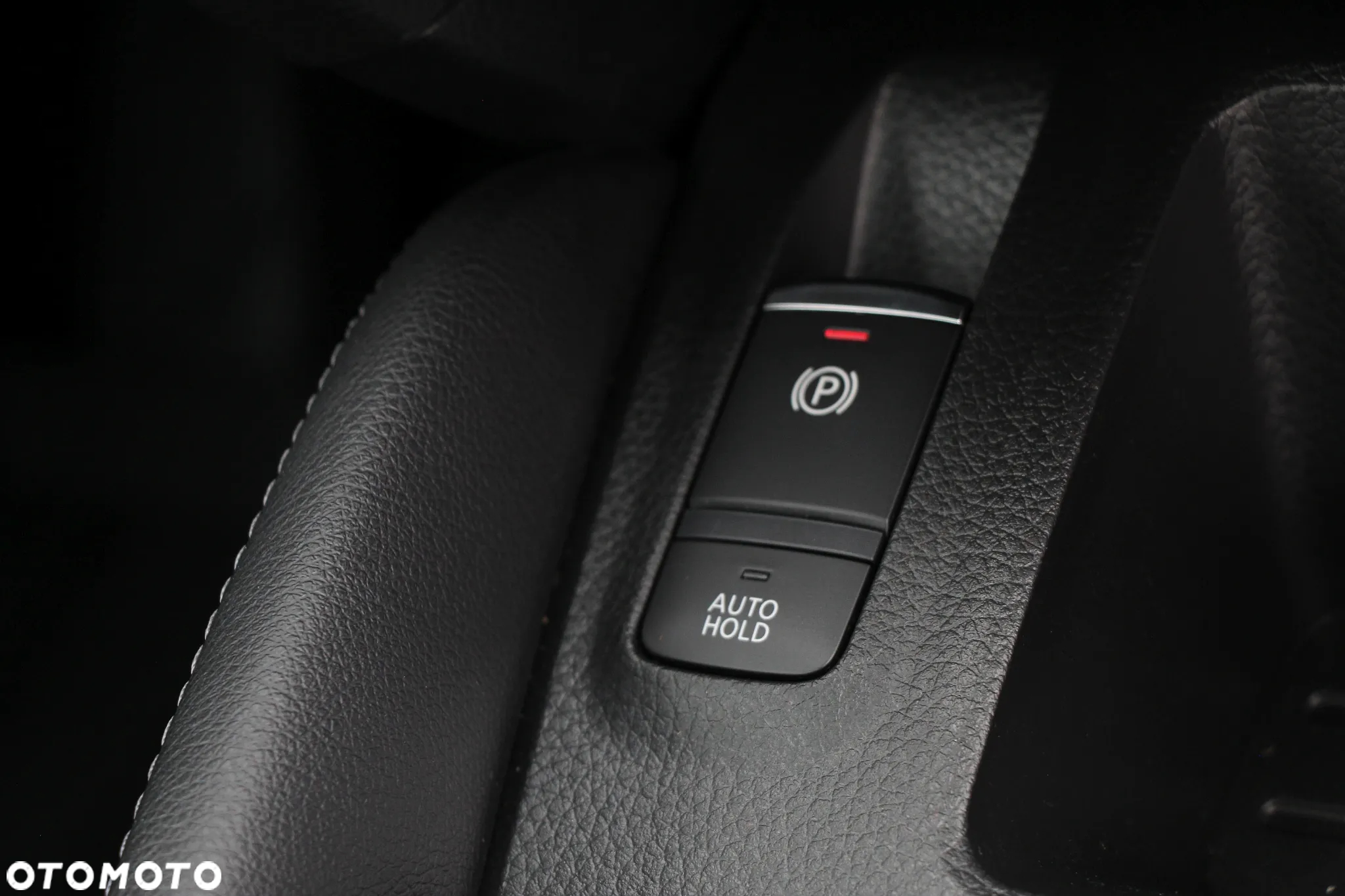 Nissan Qashqai 1.6 DIG-T N-Connecta - 27