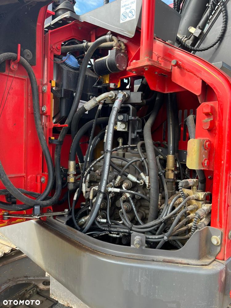 Volvo ECR145EL - 13