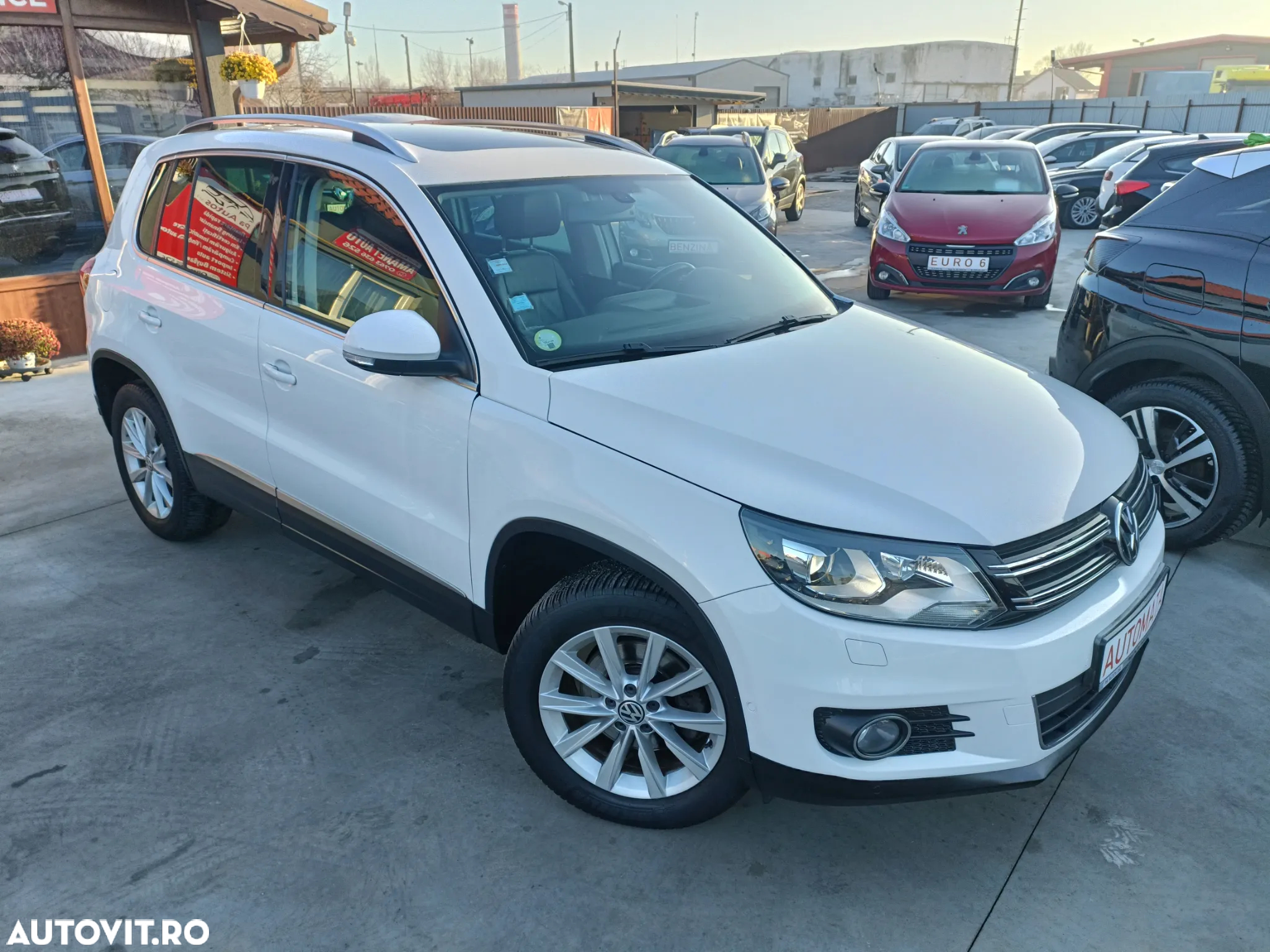 Volkswagen Tiguan 2.0 TDI DPF 4Motion BlueMotion Technology DSG Exclusive - 19