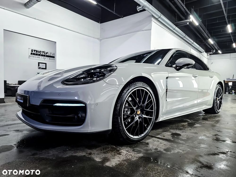 Porsche Panamera 4 - 1