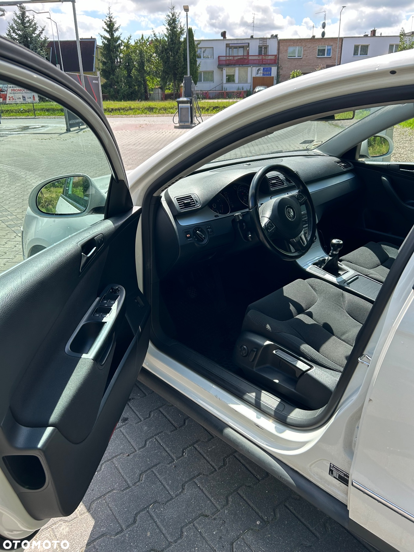 Volkswagen Passat - 14