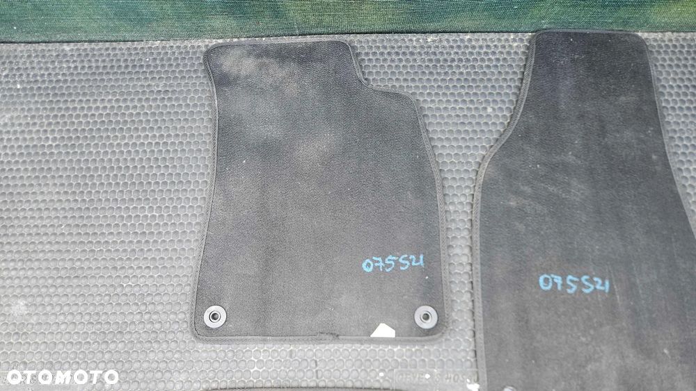 Dywaniki Wycieraczki Wykładzina Czarne Welur Europa Komplet Audi A4 B6 B7 Seat Exeo Sedan Kombi - 34