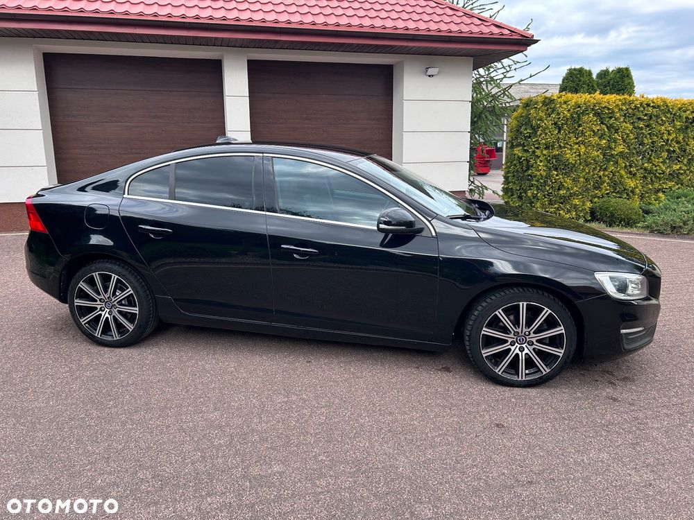 Volvo S60 D3 Drive-E Momentum - 3