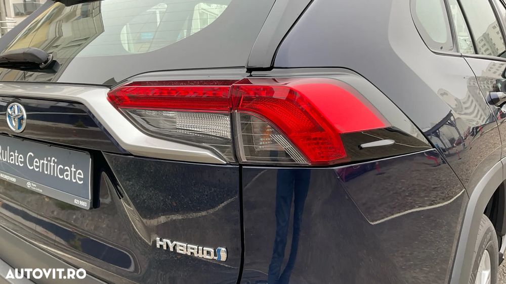 Toyota RAV4 - 9